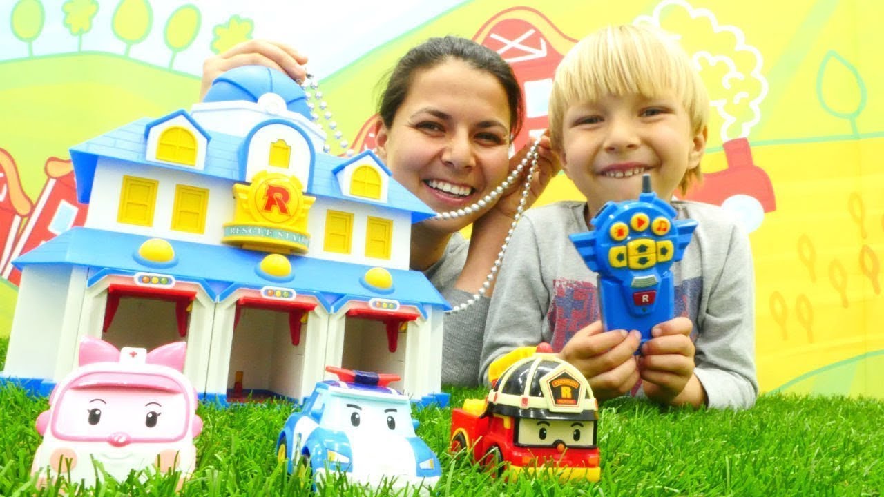 Robocar Poli meyve ve sebzeleri öğreniyor. Eğitici video.