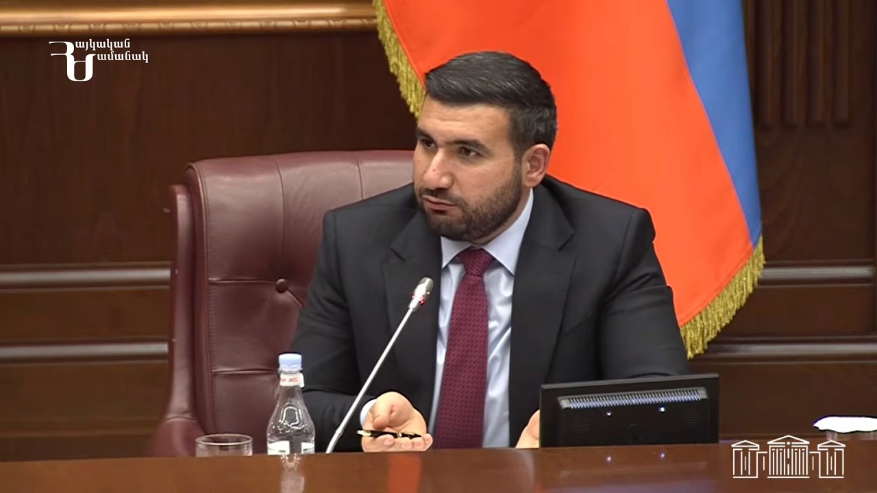 Նորմա՞լ է, որ շալվար ու քյաբաբ բաժանելու մեջ մեղադրվողները ձեզ ընտրակեղծարարի &laquo;նամյոկներ&raquo; են անում