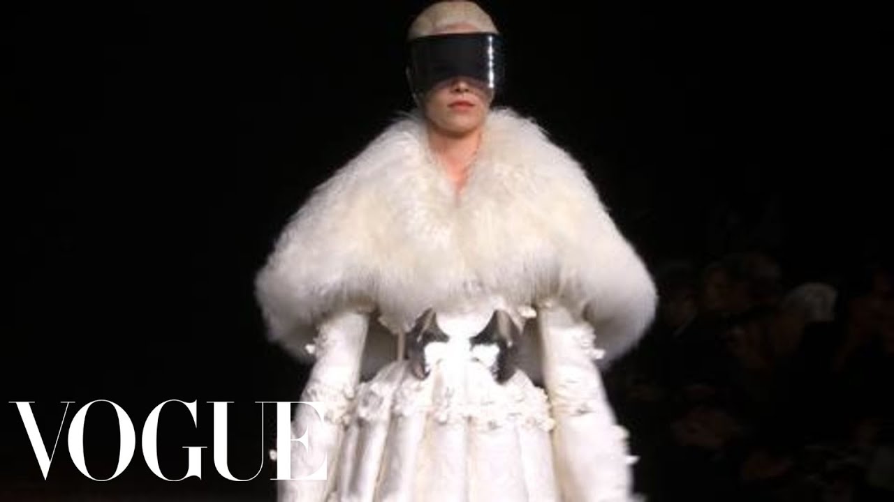 Fashion Show - Alexander McQueen: Fall 2012 Ready-to-Wear
