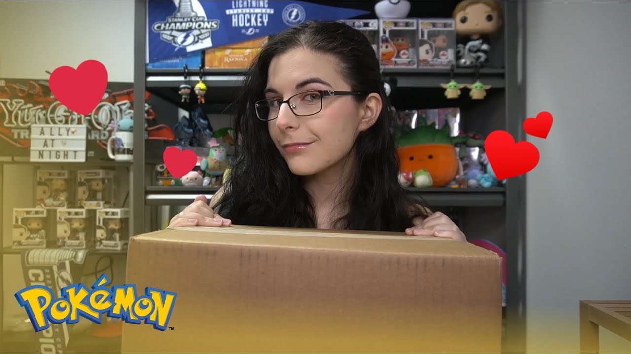 Does He Sit? | POKÉMON CENTER SITTING CUTIES PLUSH UNBOXING