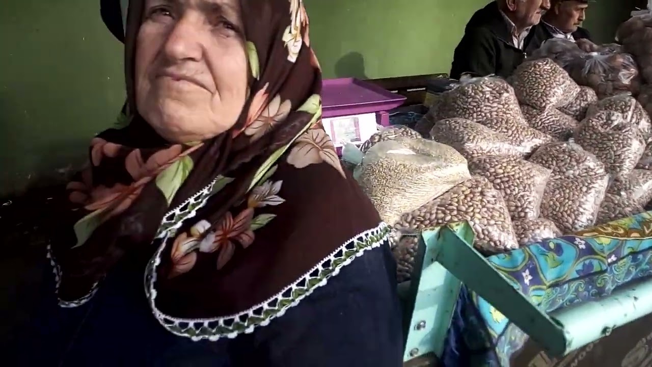 Eflani kadınlar pazar yeri.Mantarda bolluk var.