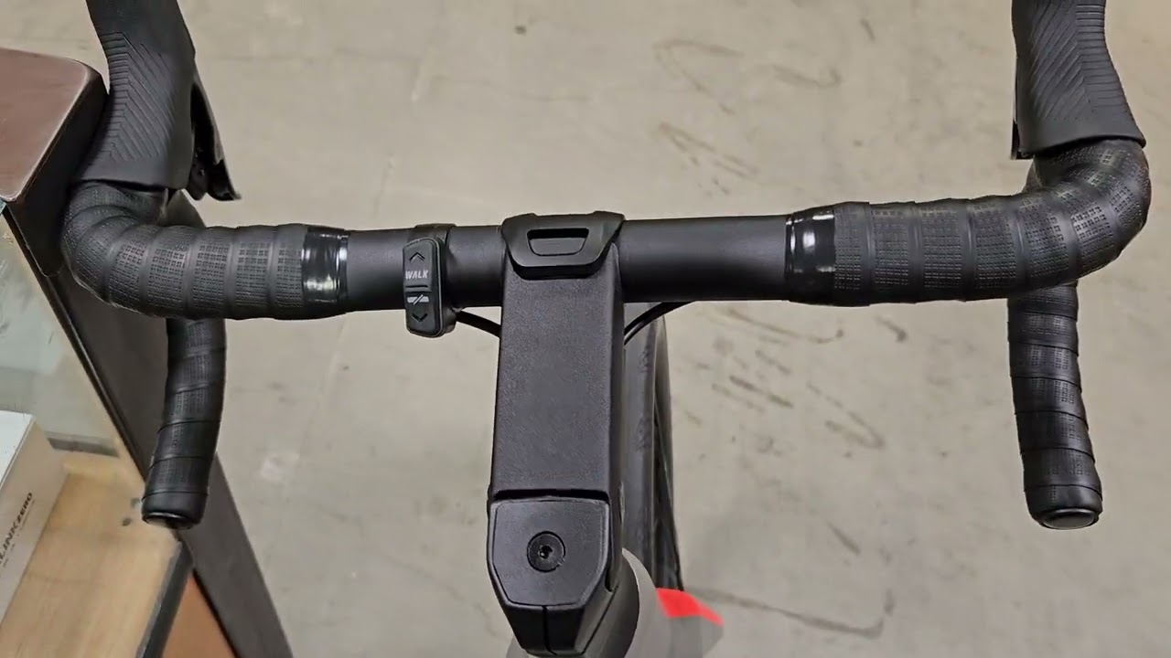 Jeff's new BMC Roadmachine 01 AMP X