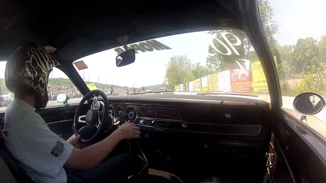 340 4speed duster vs 455 pontiac in car video
