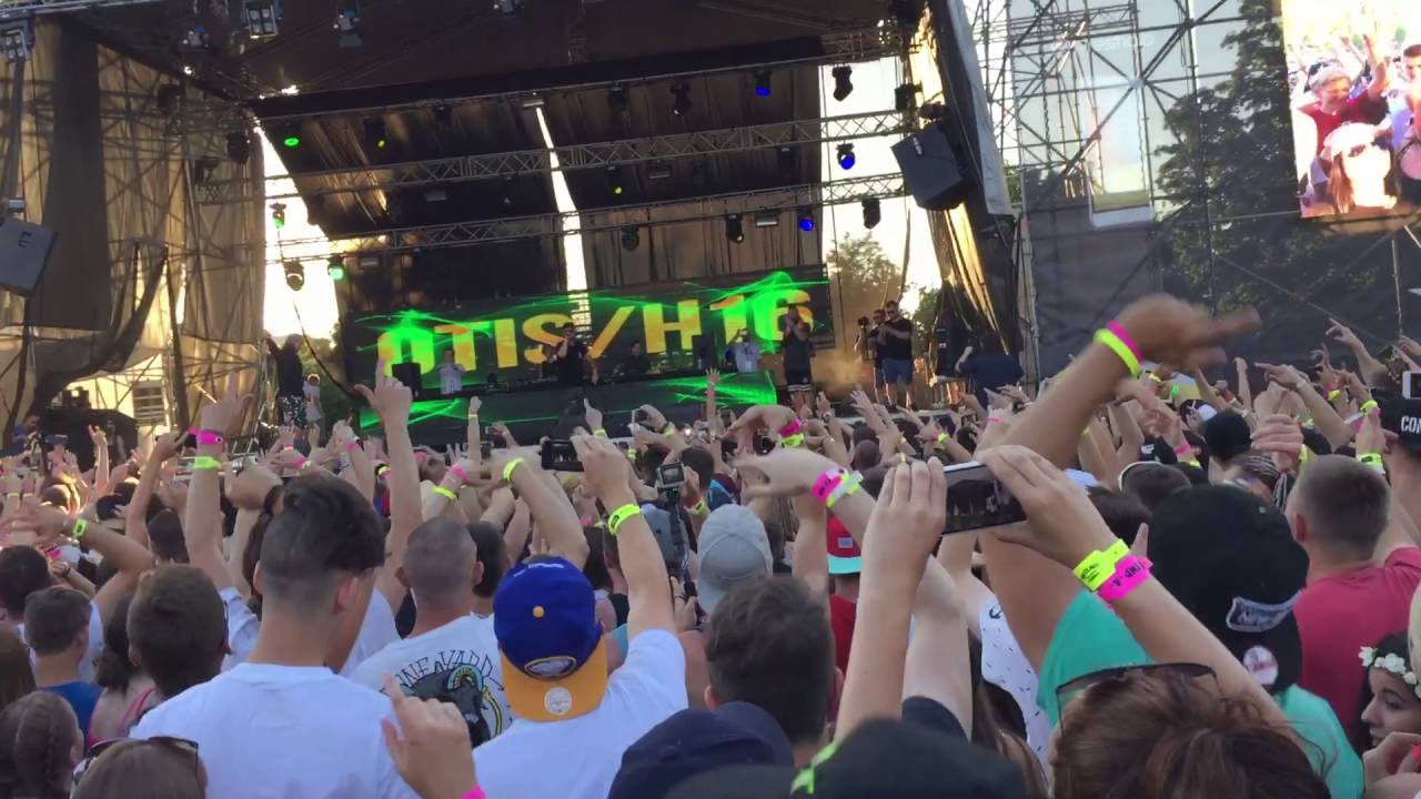 Hip Hop Žije 2016 LIVE Otis feat. Pil C JA VS. CELÝ SVET