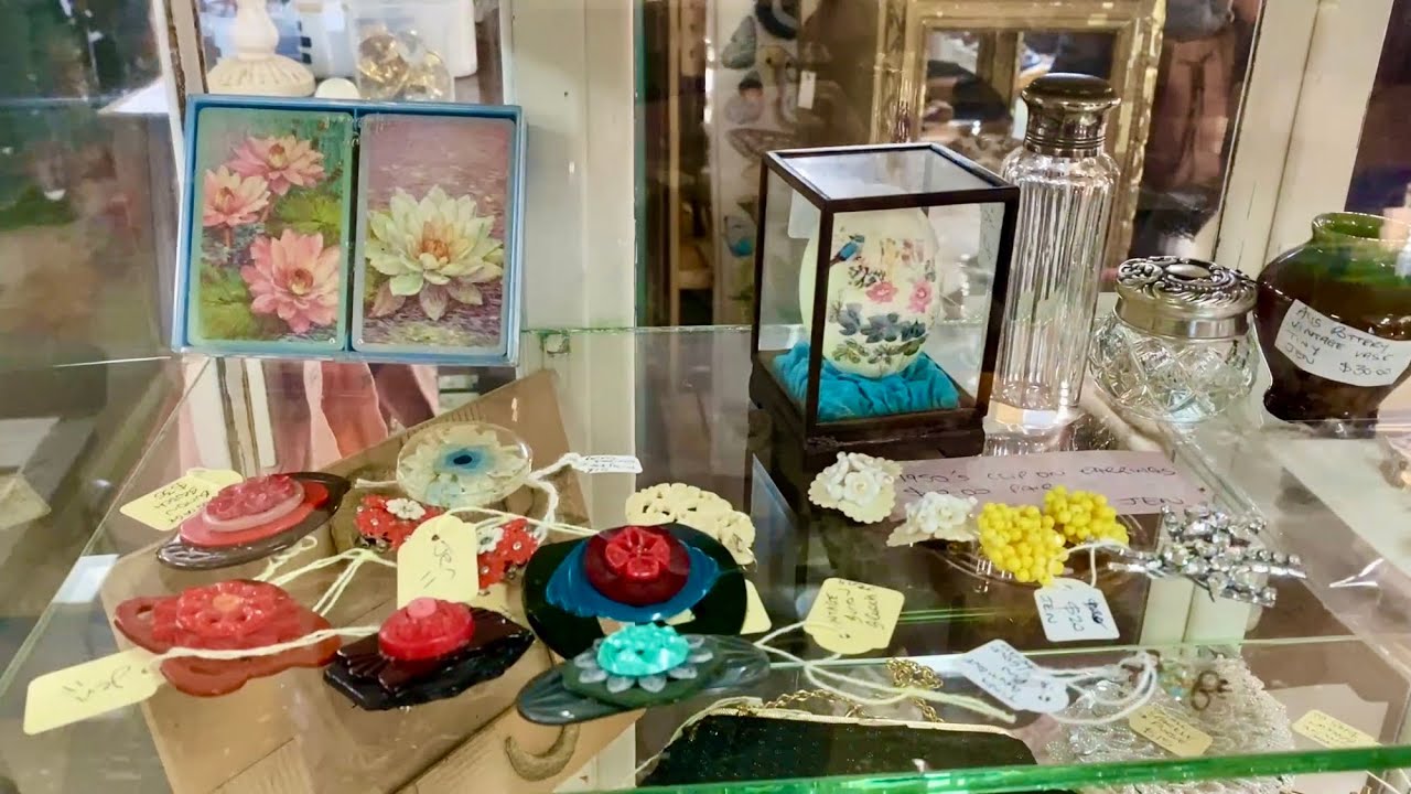 Etsy sale, book workshop & thrifting for junk journals