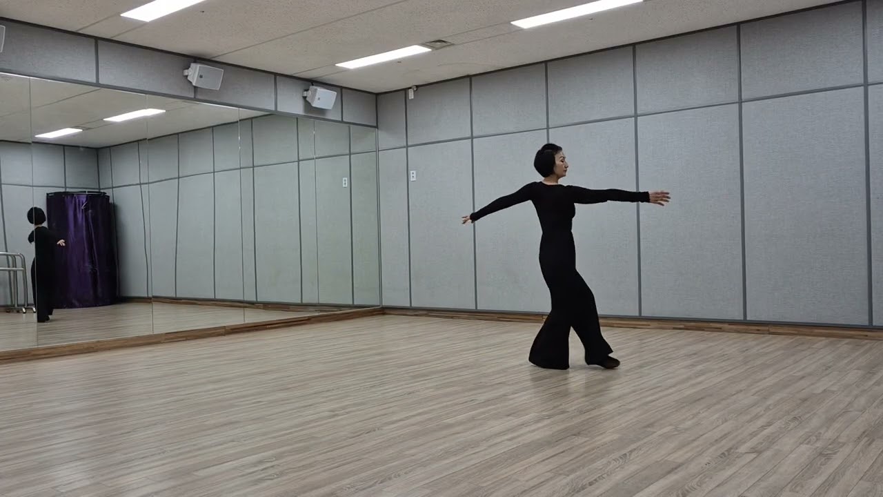 Whisper of Forever - Line Dance | Advanced | by Grace David & Jet Camps
