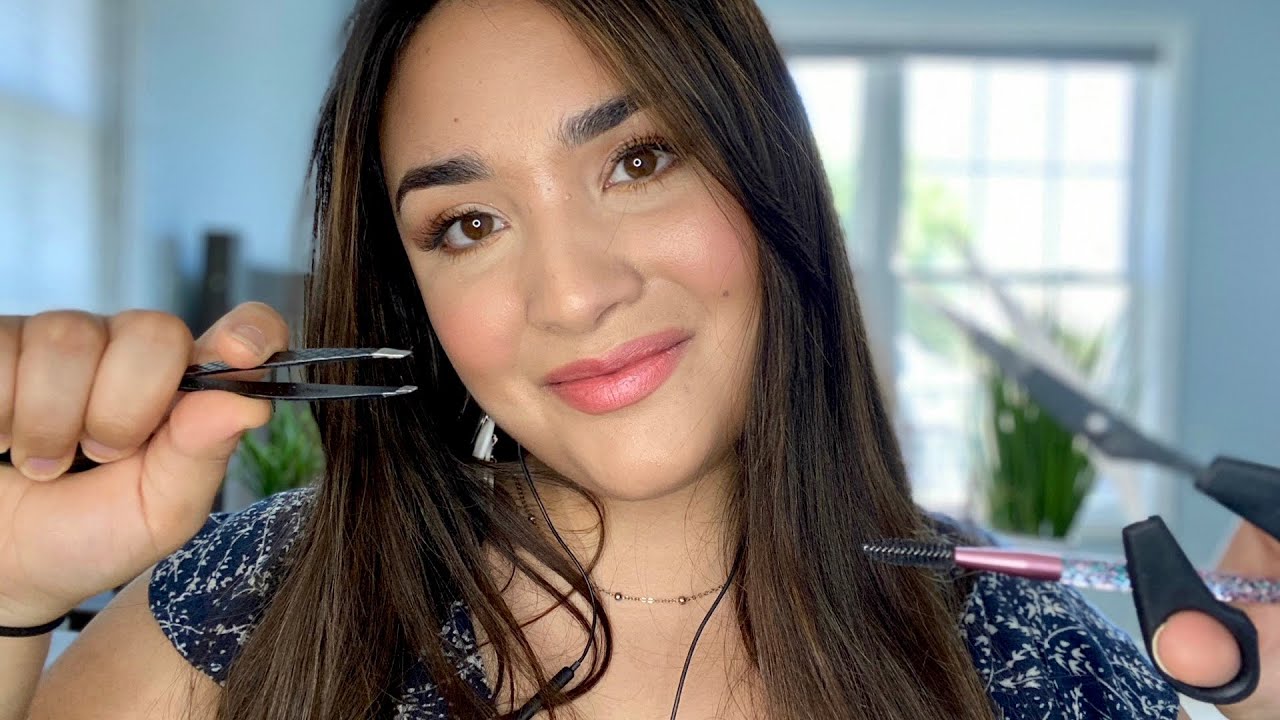 ASMR Roleplay -Te dise&ntilde;o tus cejas