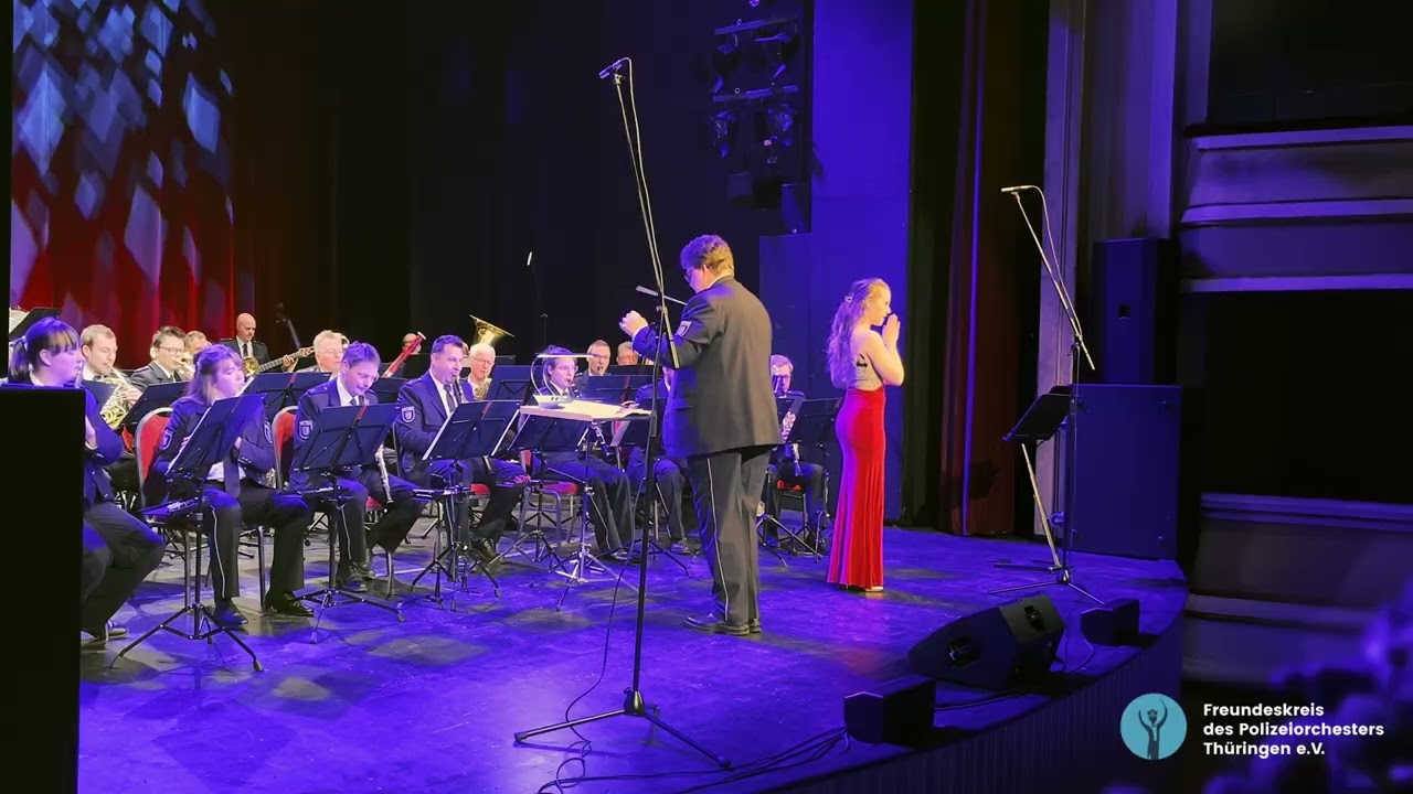 Johanna Zett und das Polizeiorchester Thüringen: Cabaret (John Kander)