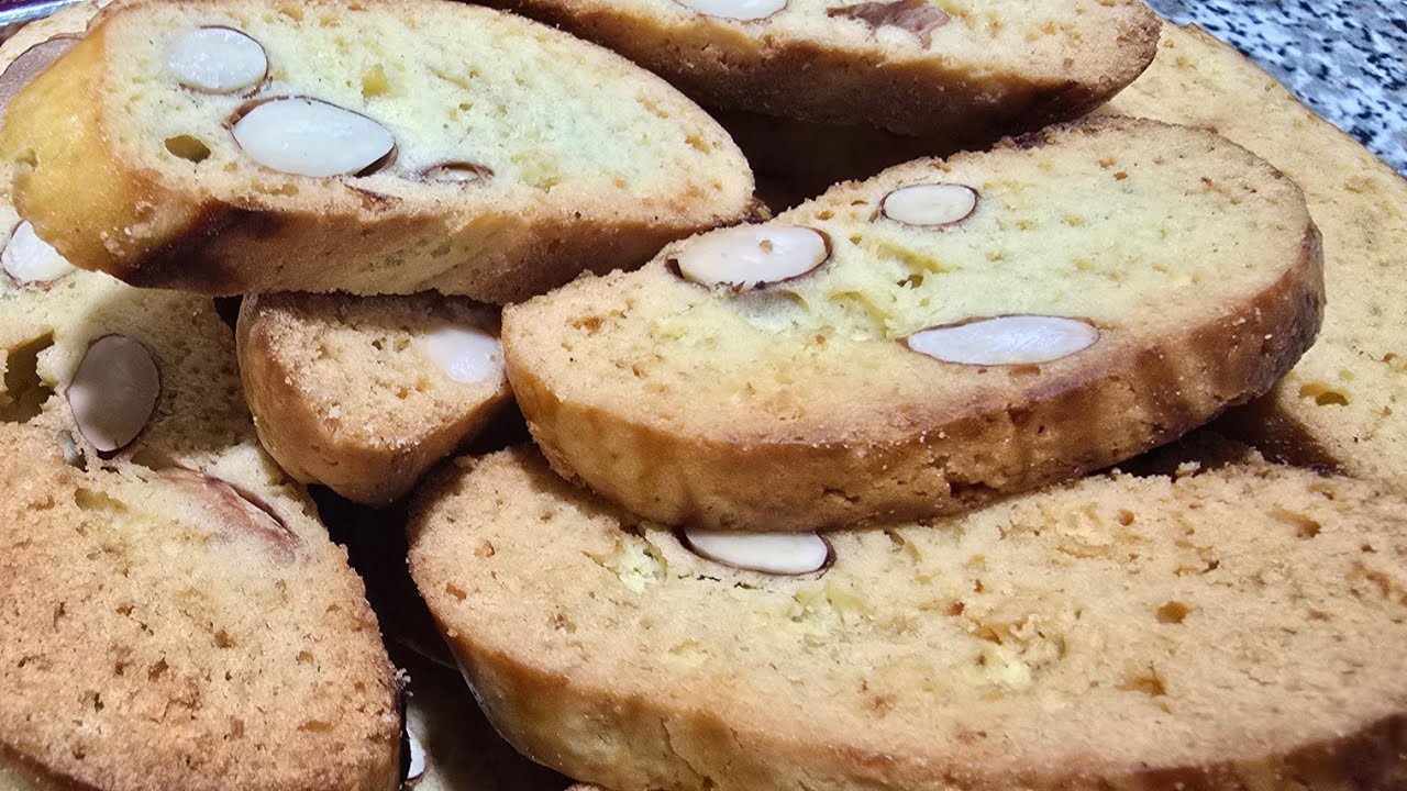 Cantucci fatti a casa in modo semplice e veloce فقاص باللوز بطريقة سهلة وناجحة#ricetta#cantucci