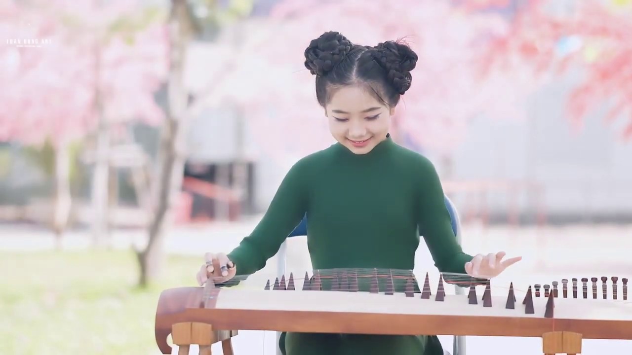 ĐOẢN CA XUÂN-ĐÀN TRANH