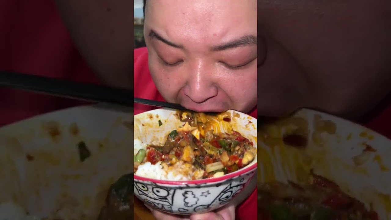 本来要去吃干锅的 误打误撞吃到了另一个美食 嘿嘿～定不了位 在评论区嘿嘿 #到点了干饭人上号 #好好吃饭好好生活 #一日三餐人间烟火简单而美味 #干饭人 #美食
