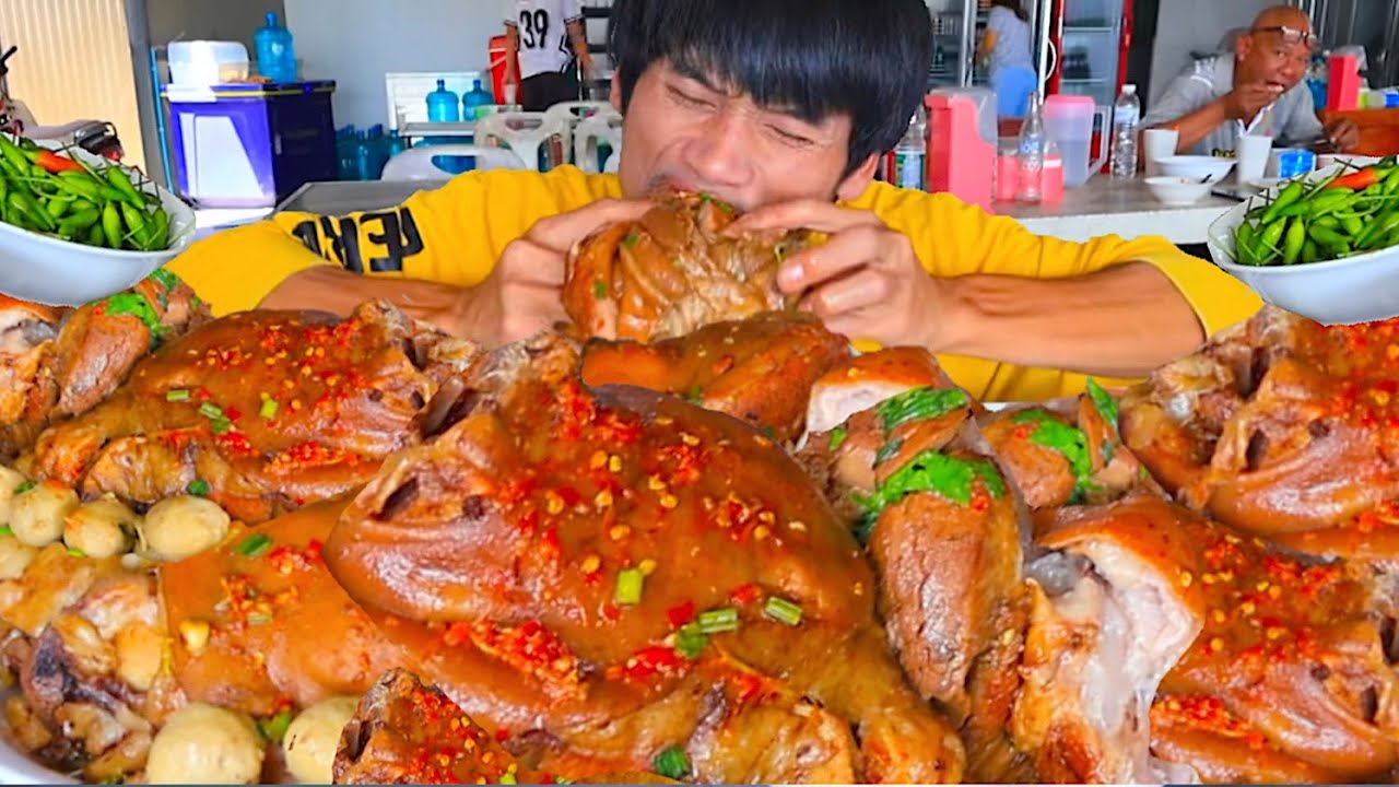 ก๋วยเตี๋ยวขาหมูจิ้มซีฟู๊ดแกล้มผักสดแซ่บคักอีหลีครับพี่น้อง#MUKBANG EATING SHOW#โก้อีสานพาแดก