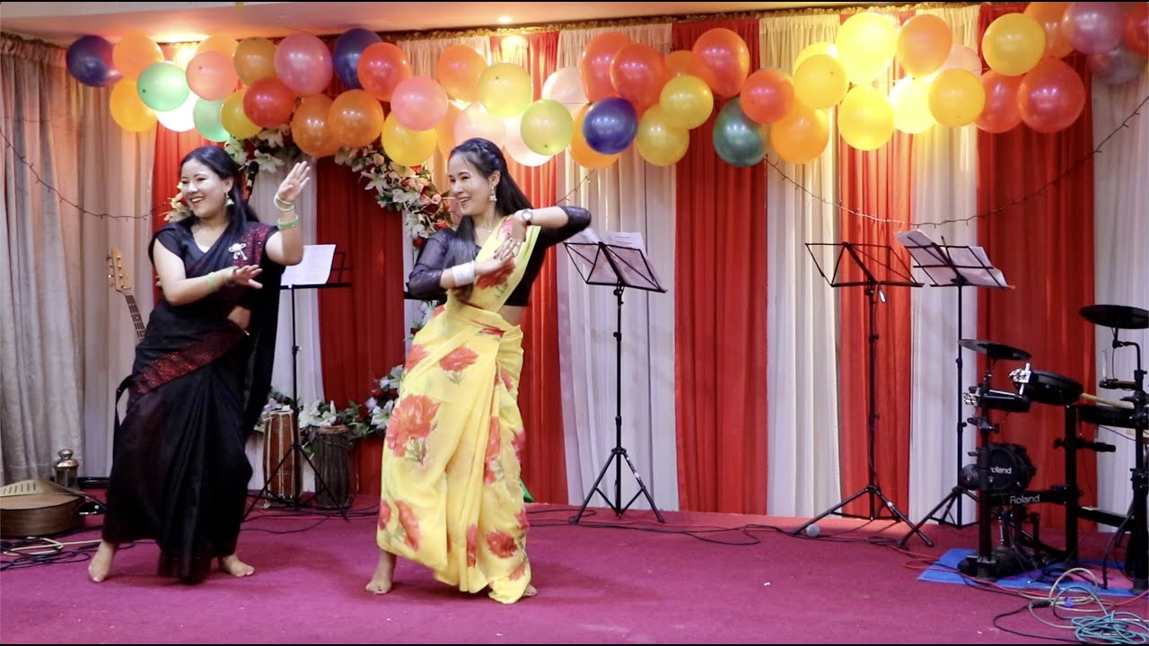Nilo aakash seto badal mathi