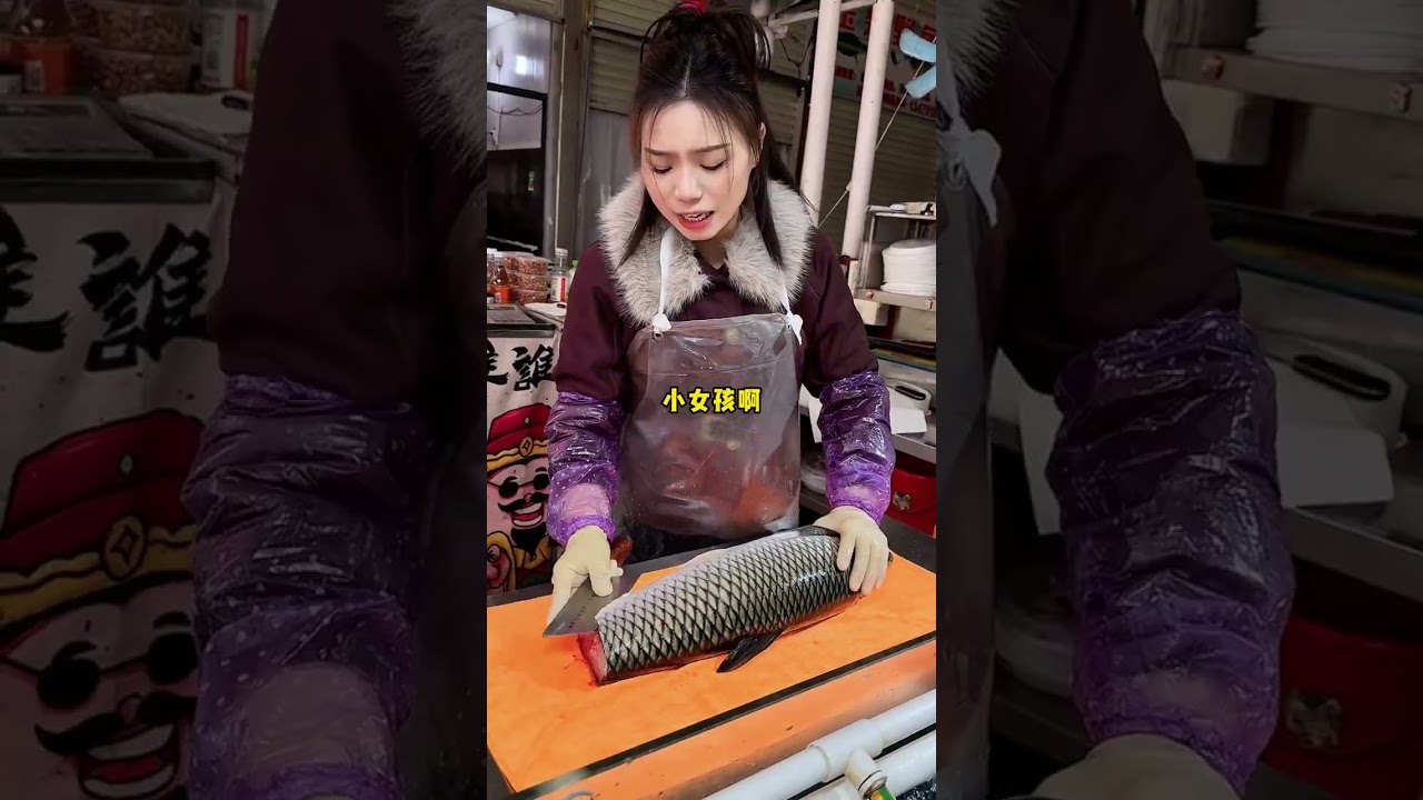 网恋被骗身无分文 网恋被骗身无分文，老板娘的举动 ，竟让姑娘瞬间爆哭？