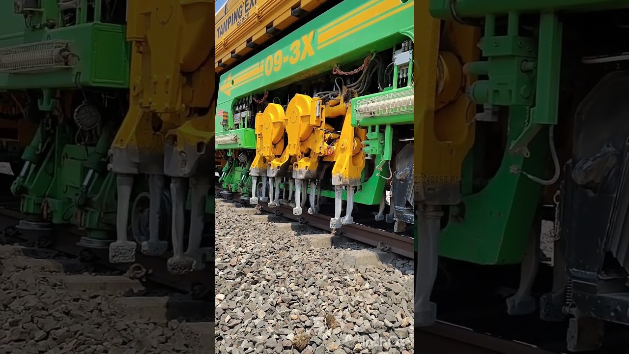 how is work process the Dynamic Tamping Express (DTE) machine packing in railway