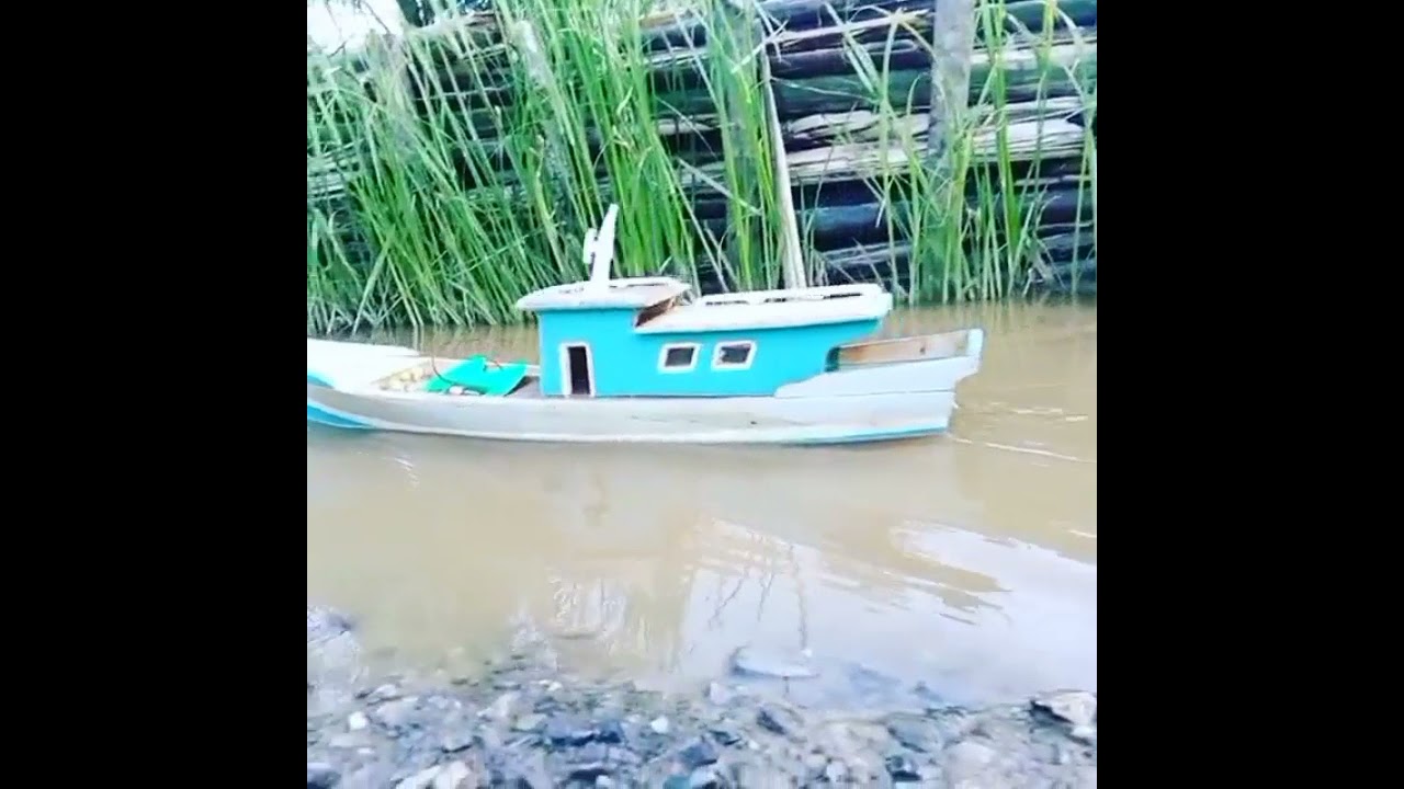 Rc boat pompong