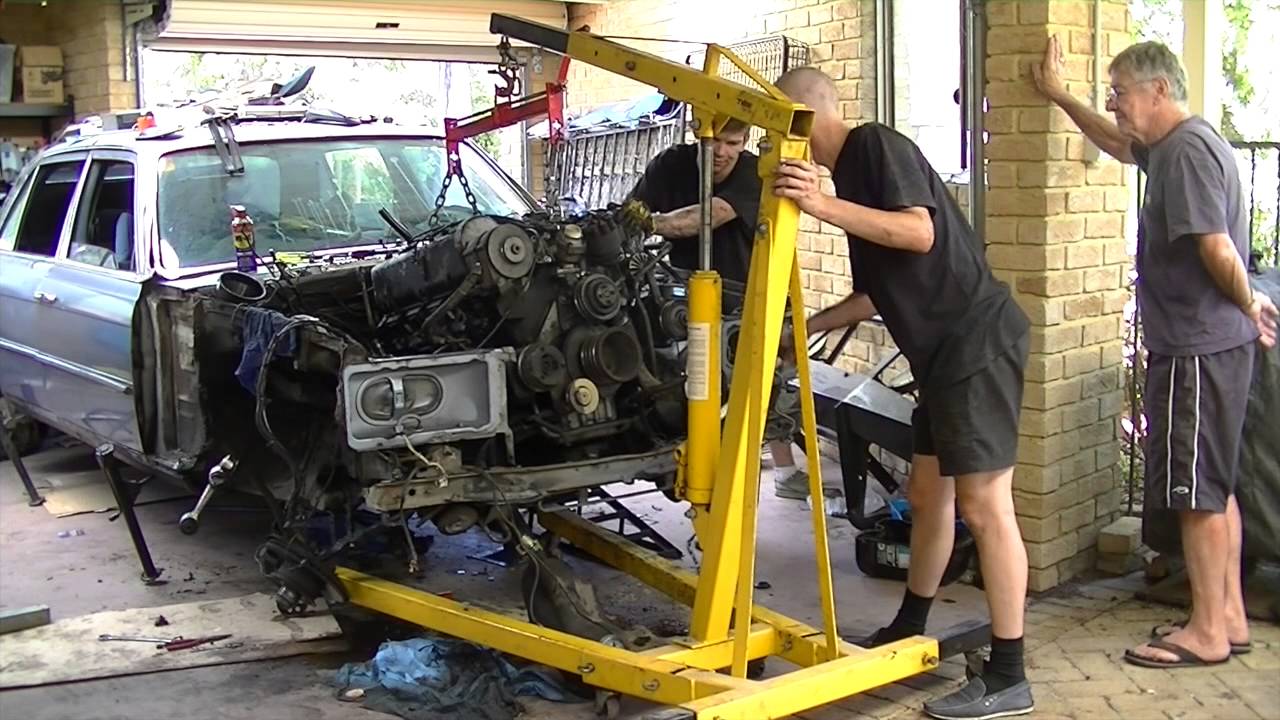 End Of Life - Million Kilometer Mercedes 6.9 - Teardown - Time Lapse