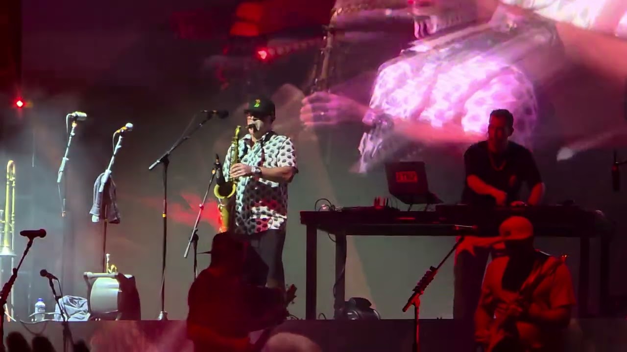 Slightly Stoopid playing Closer to the Sun @ Closer to the Sun