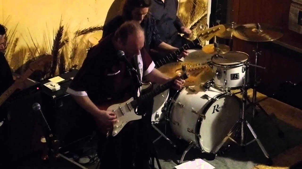 Mike & The Mellotones w/ Steven van der Nat 'Opener' 23 feb 2014 @ Brewery Rodenburg