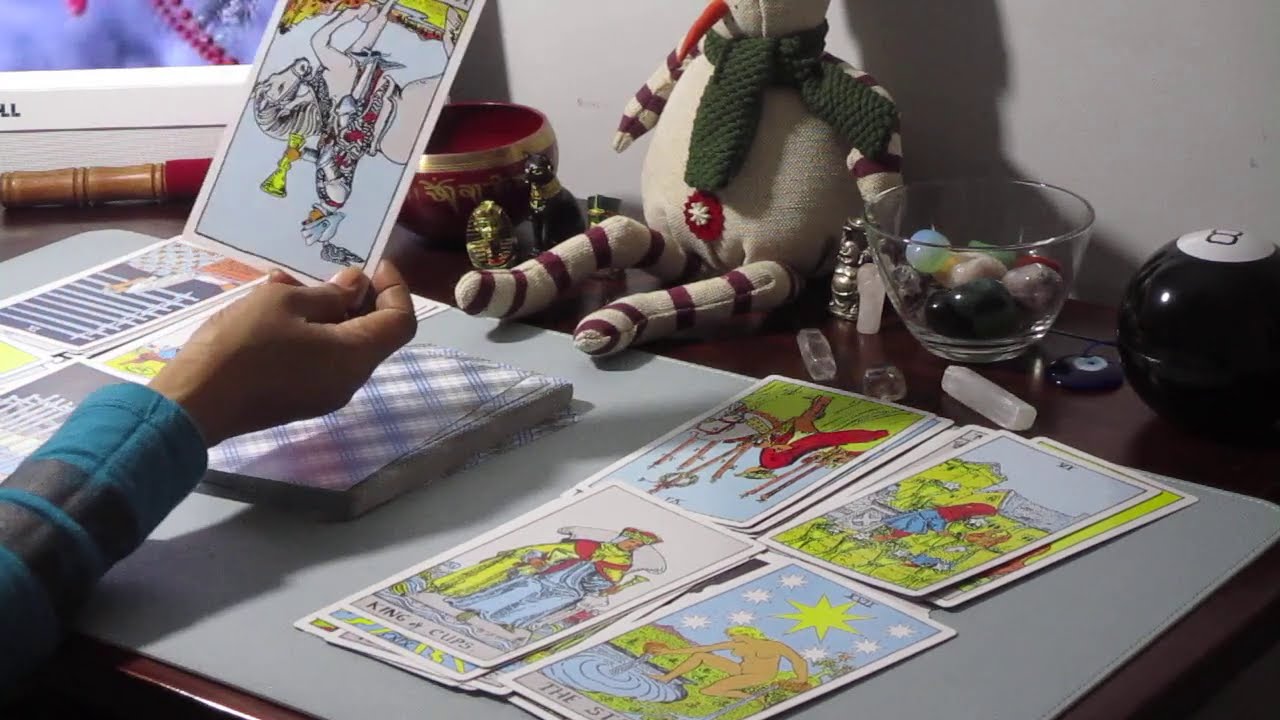 DF, HOW YOU'RE FEELING VS.HOW, YOUR DM IS FEELING! YOU SHARED A DECK OF CARDS ... HOW SWEET!