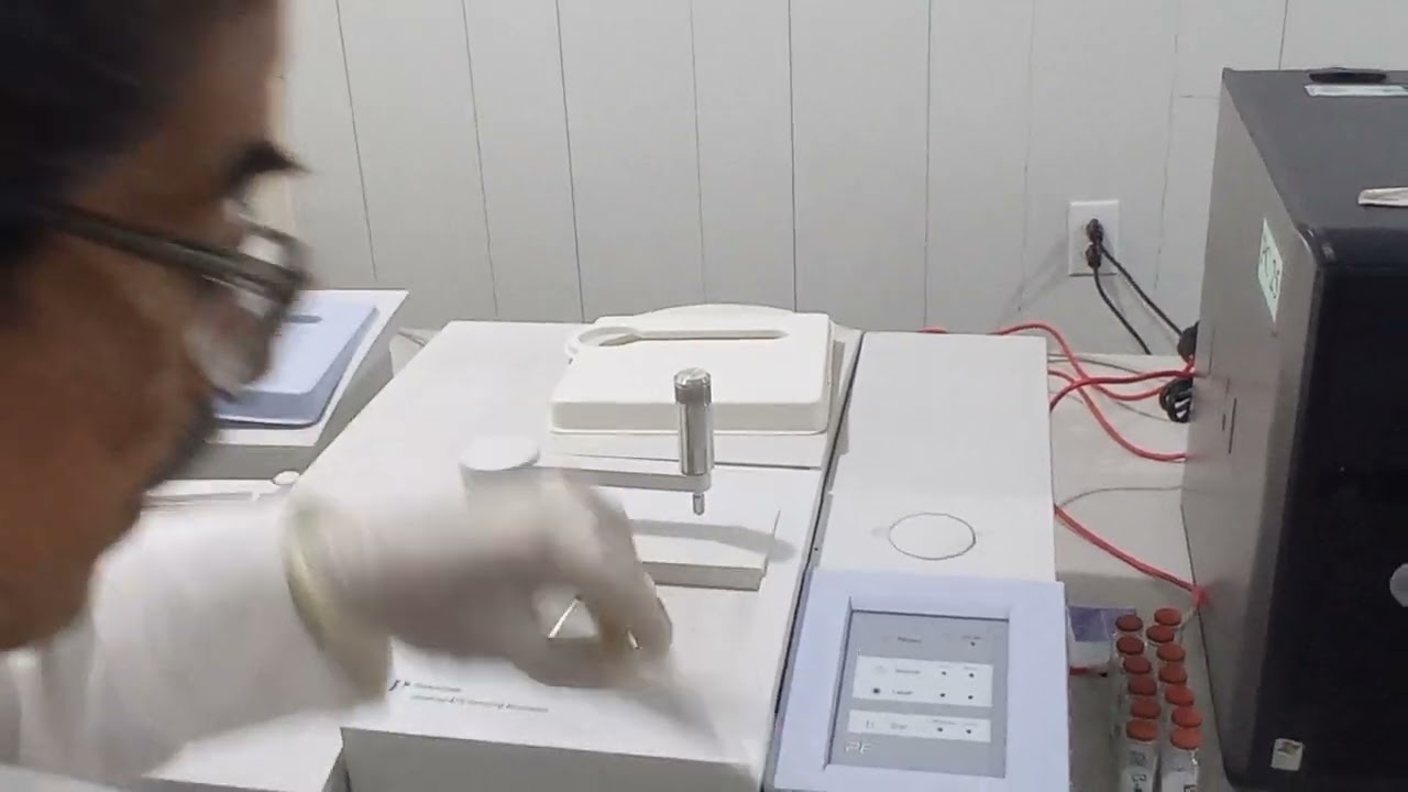 Demostracion: Espectroscopia de Infrarrojo por Transformada de Fourier
