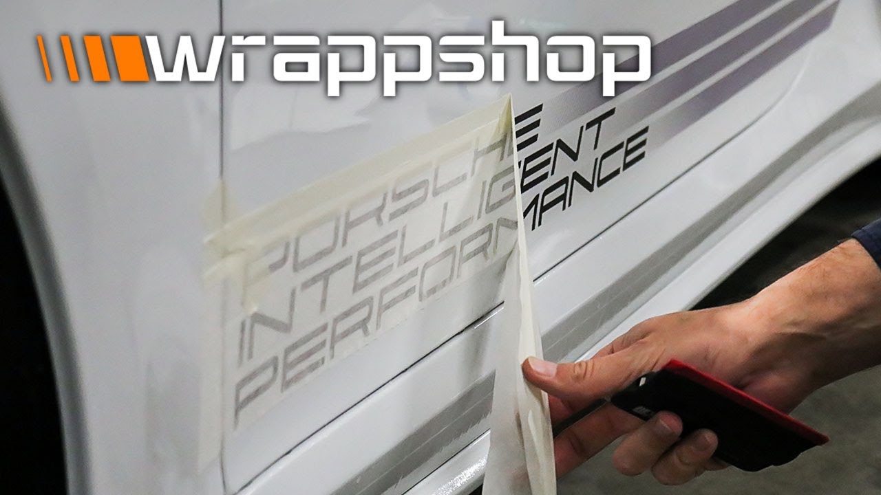Porsche Intelligent Performance Side Stripes Application | wrappshop.eu