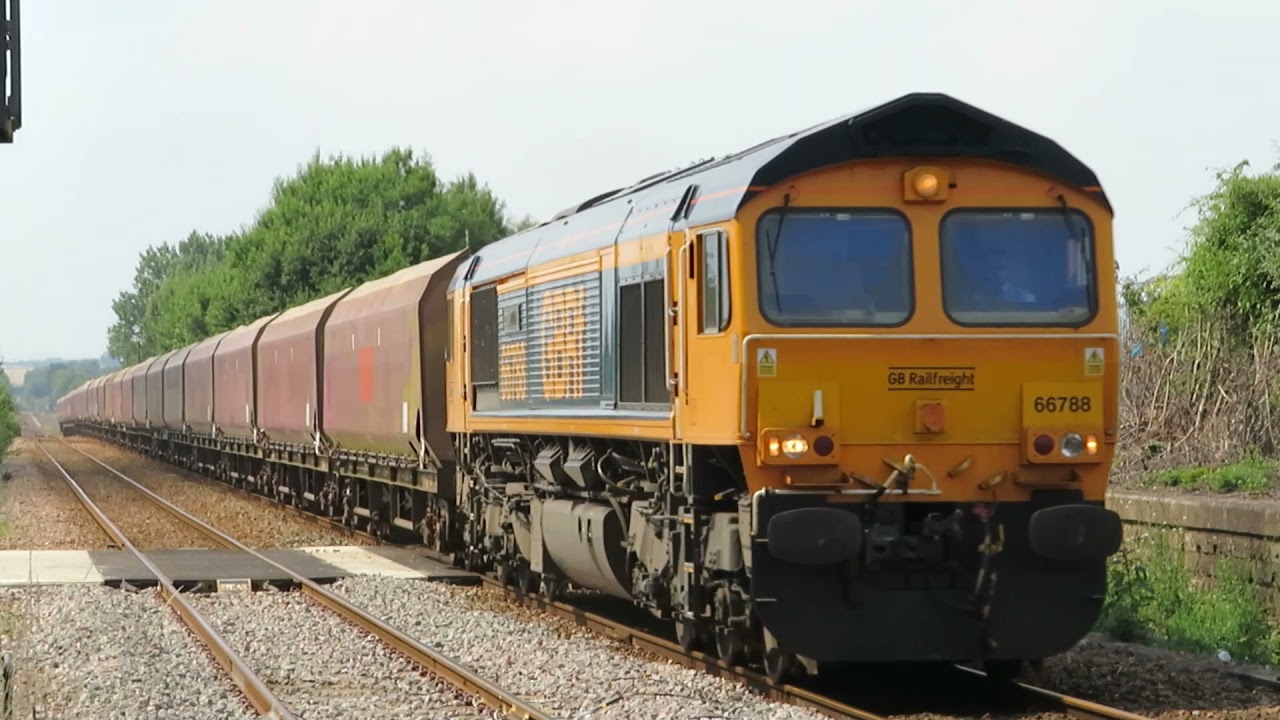 Trains at Worksop 2021