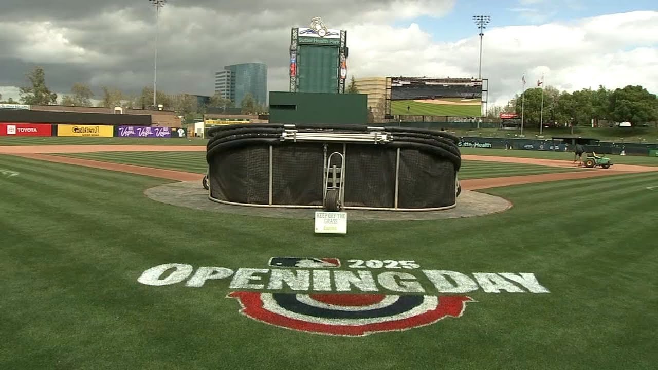 Athletics fans show up to Sacramento stadium to support team after leaving Oakland