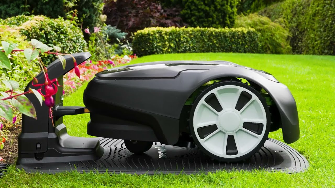 Greenworks Robotic Lawn Mower OPTIMOW 7
