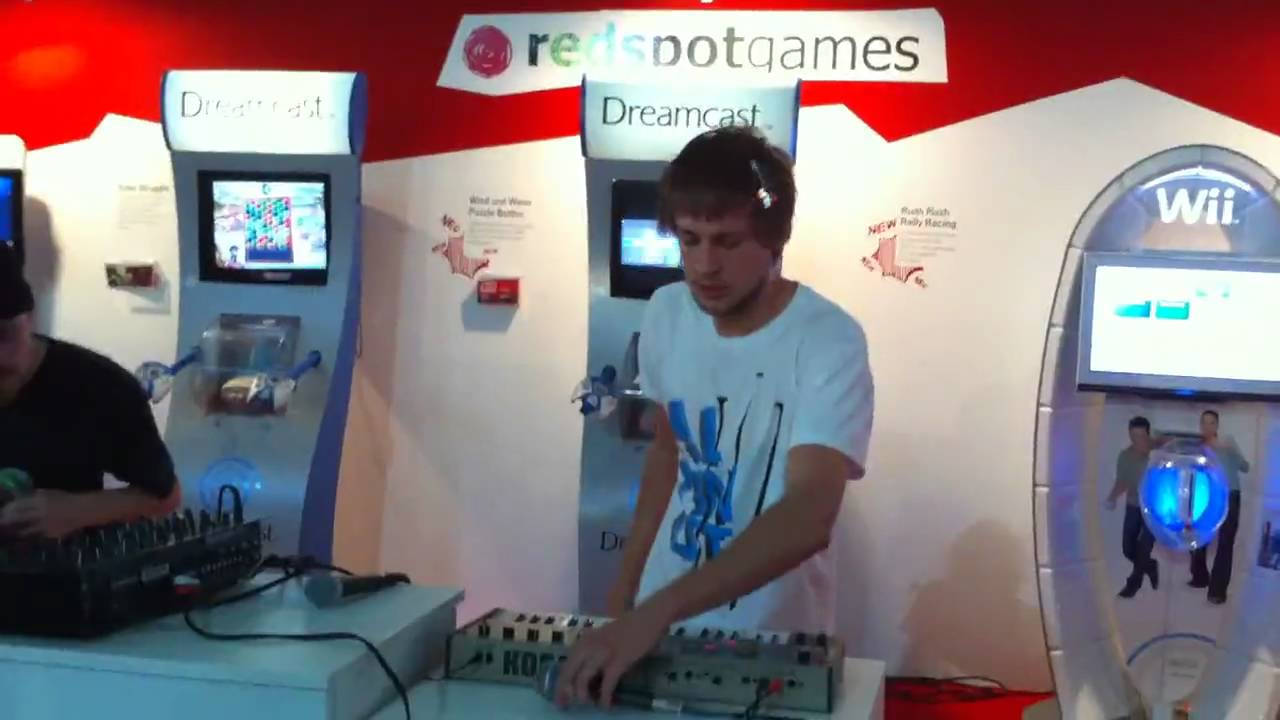 Stern Fucking Zeit at redspotgames booth gamescom 2010 (1/2)