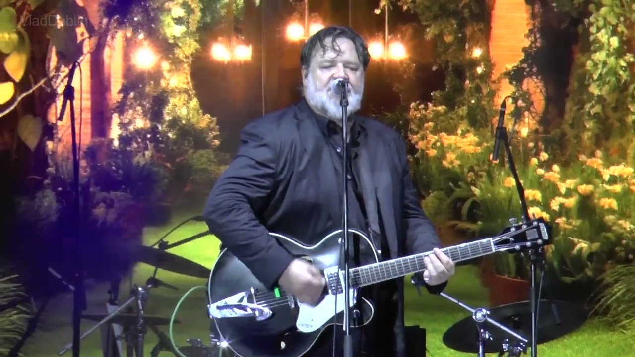 Russell Crowe and his band Indoor Garden Party in Karlovy Vary - short preview (30.6.2023)
