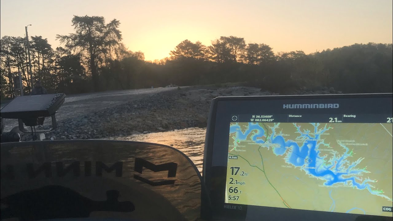Fishing the Smallmouth Spawn! (South Holston Lake)
