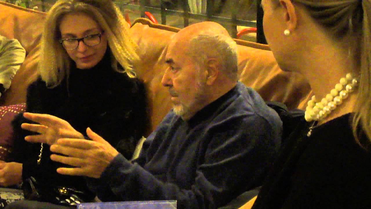 ELIO FIORUCCI RACCONTA LA STORIA DEL DENIM