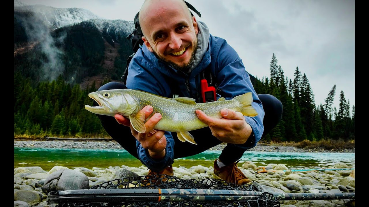 −15°C Winter Fly Fishing | Chasing Huge Bull Trout in the Mountains
