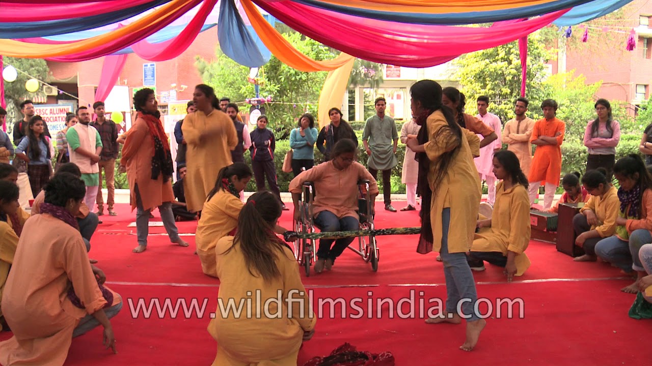 Let's enjoy 'Today's Special' with the girls of Lady Shri Ram College at Goonj'19