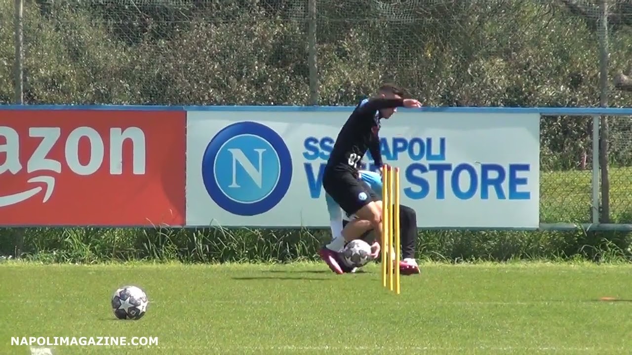 VIDEO 14 MINUTI NM - Napoli, l'allenamento di rifinitura pre Milan a Castel Volturno: focus