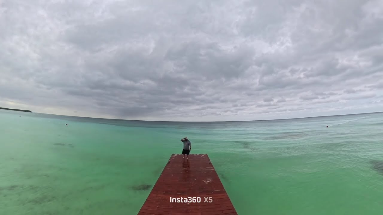KUZA Beach Sea Ray Visitor
