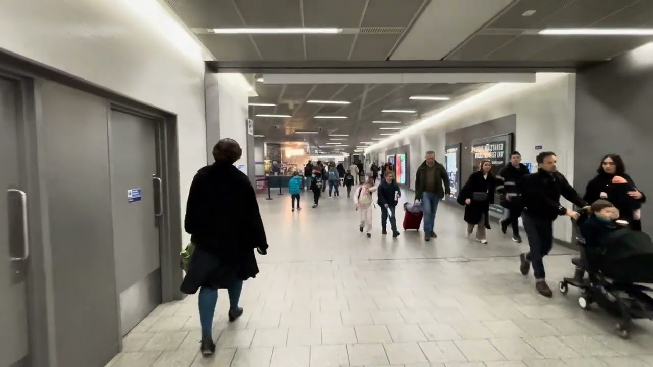 King’s Cross Underground Station: A Vital London Transport Hub. #1