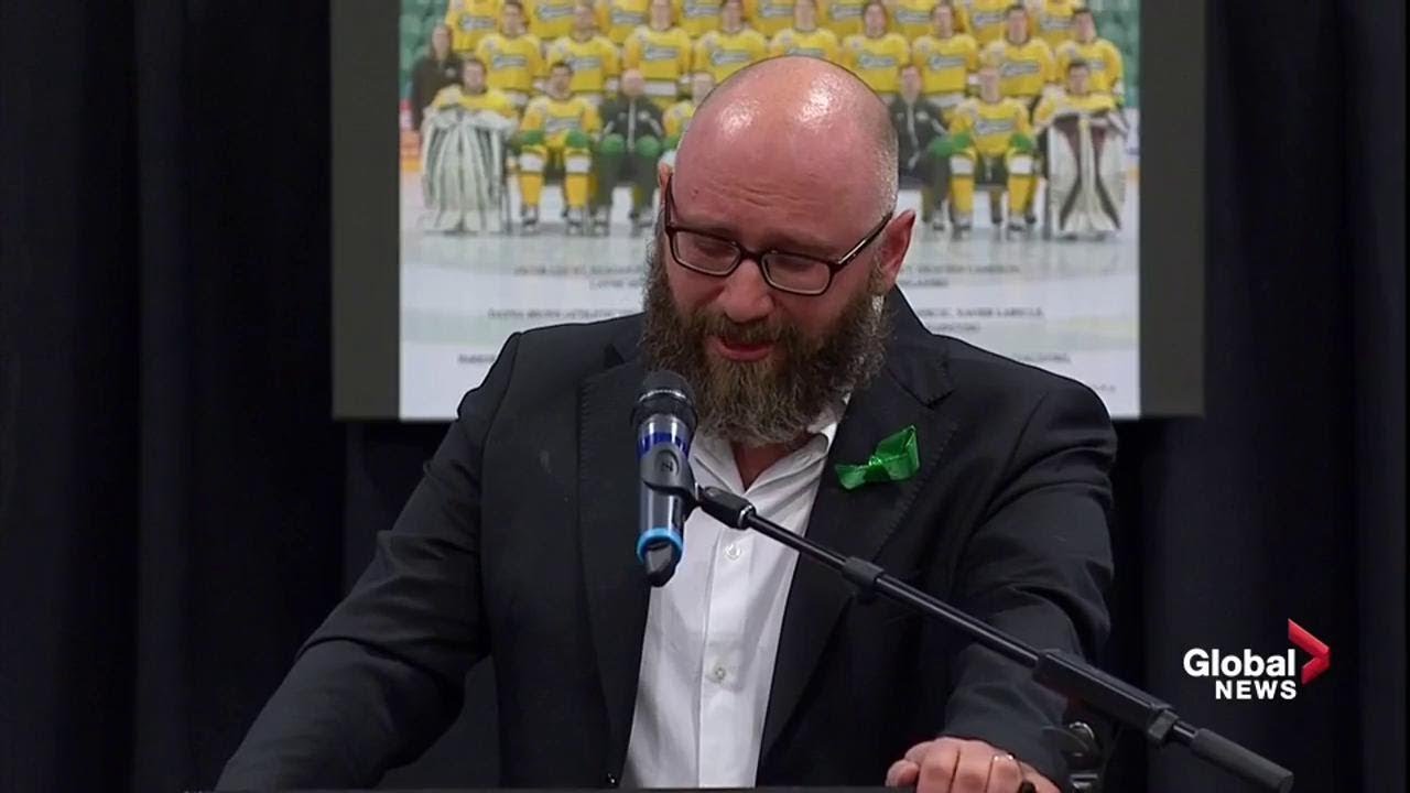 Humboldt Broncos vigil: Team pastor delivers tearful and powerful address