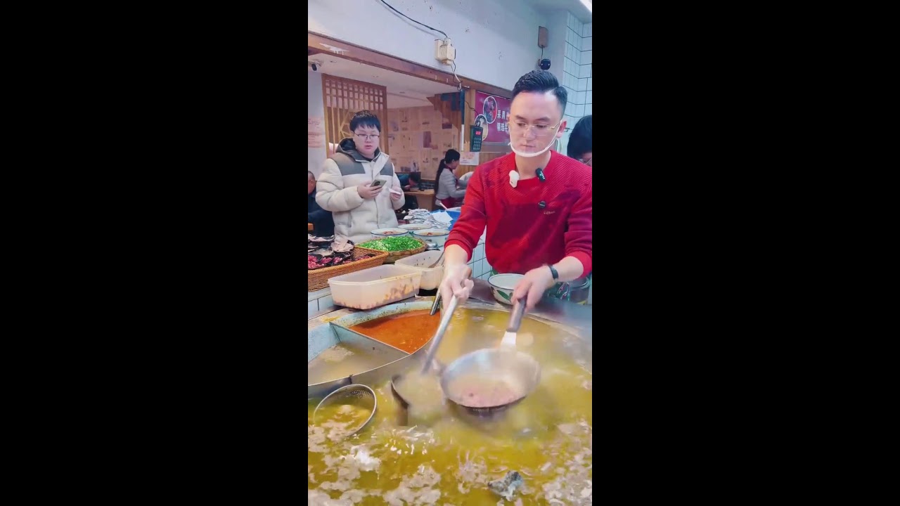 Street Food Livestream | Third-Person View of Beef Soup Service | No Voiceover