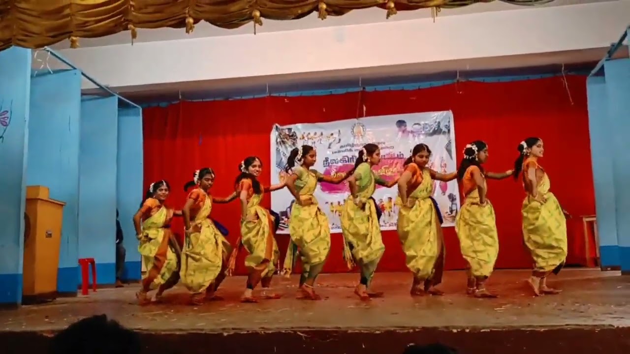 district level first place in group dance (GHS Akoni) the nilgiris @ kalai thirivizha