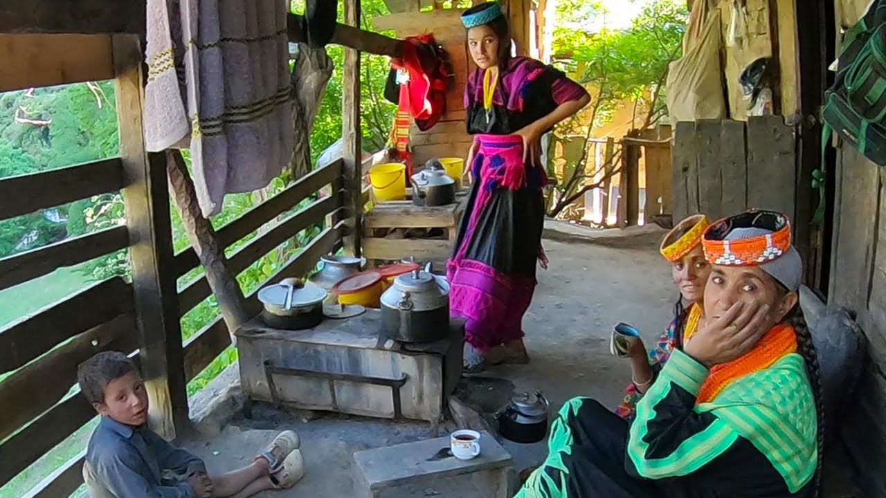 Traditional Culture Of Kalash People In Pakistan | Travel Pakistan