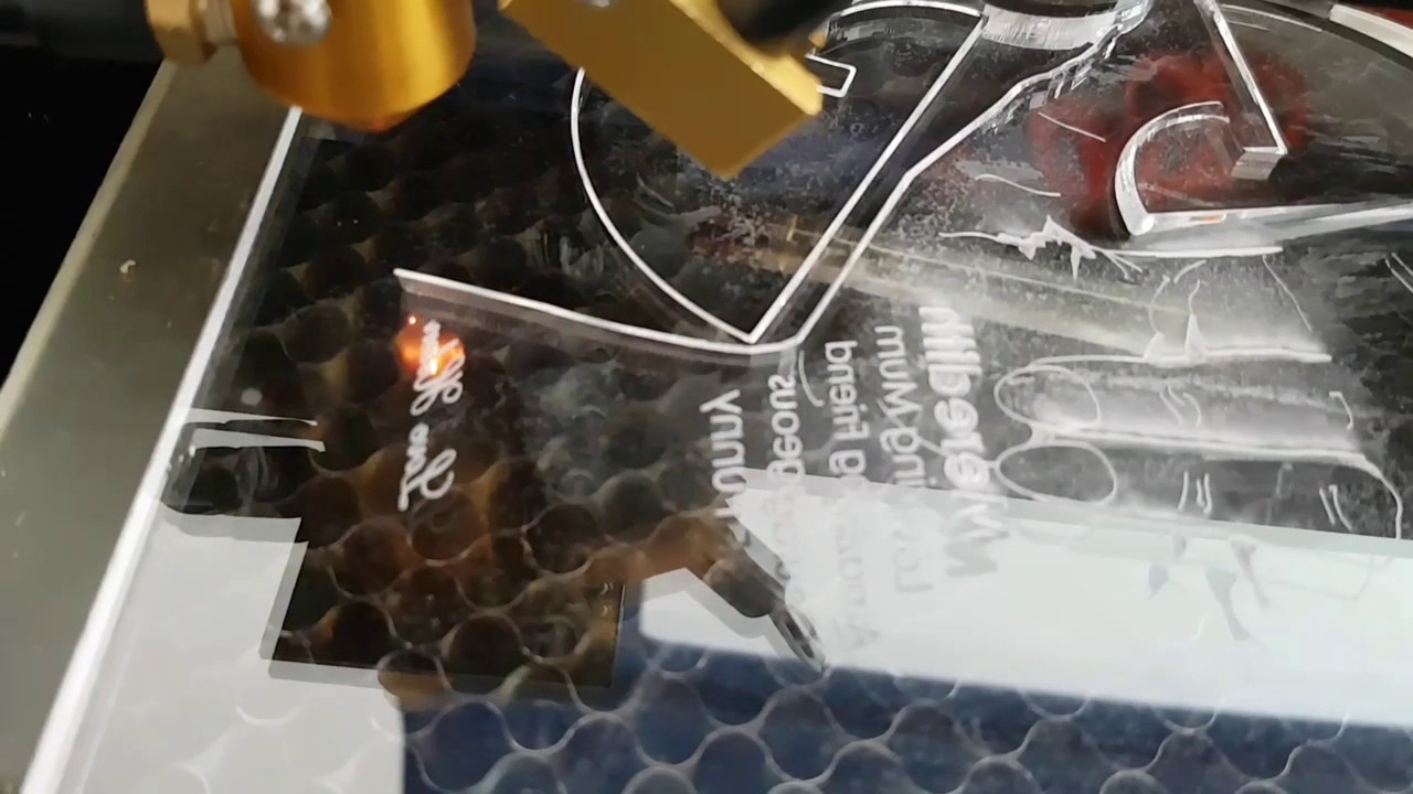 CO2 60 watt laser cutting 6mm clear acrylic