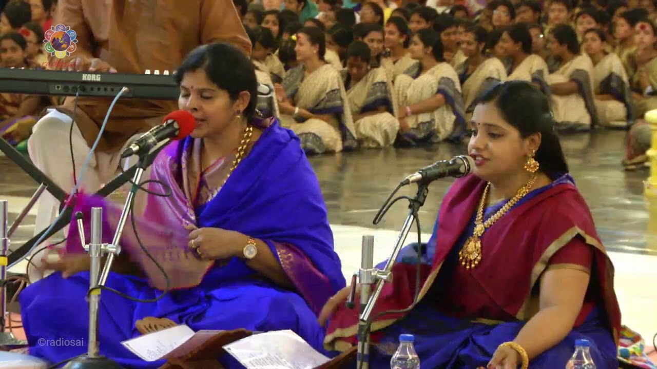 Sri Rajarajeshwari Ashtakam | Vinaya Karthik Rajan and Saindhavi | Fusion Music
