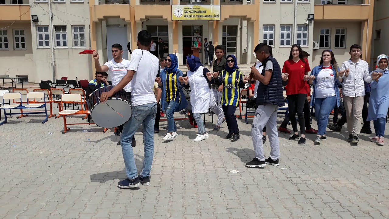 K.maras toki kazımkarabekir m.t.a. lisesi öğrencileri