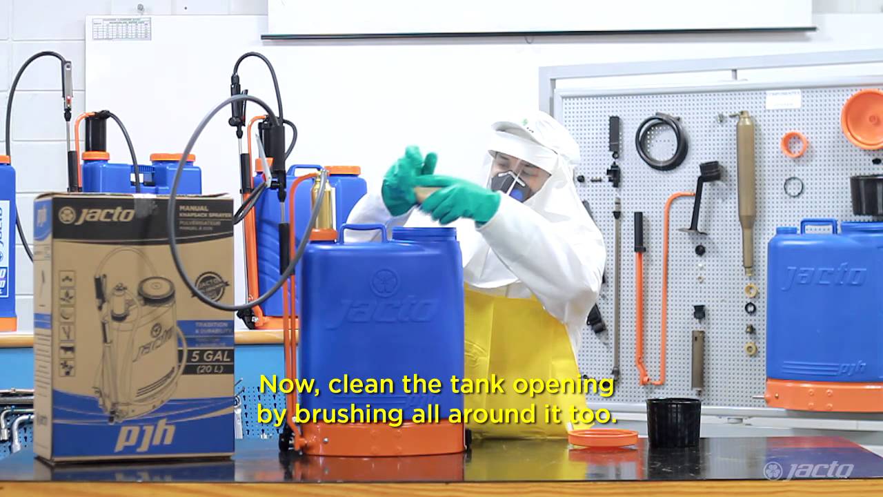 How to clean up your Jacto knapsack sprayer