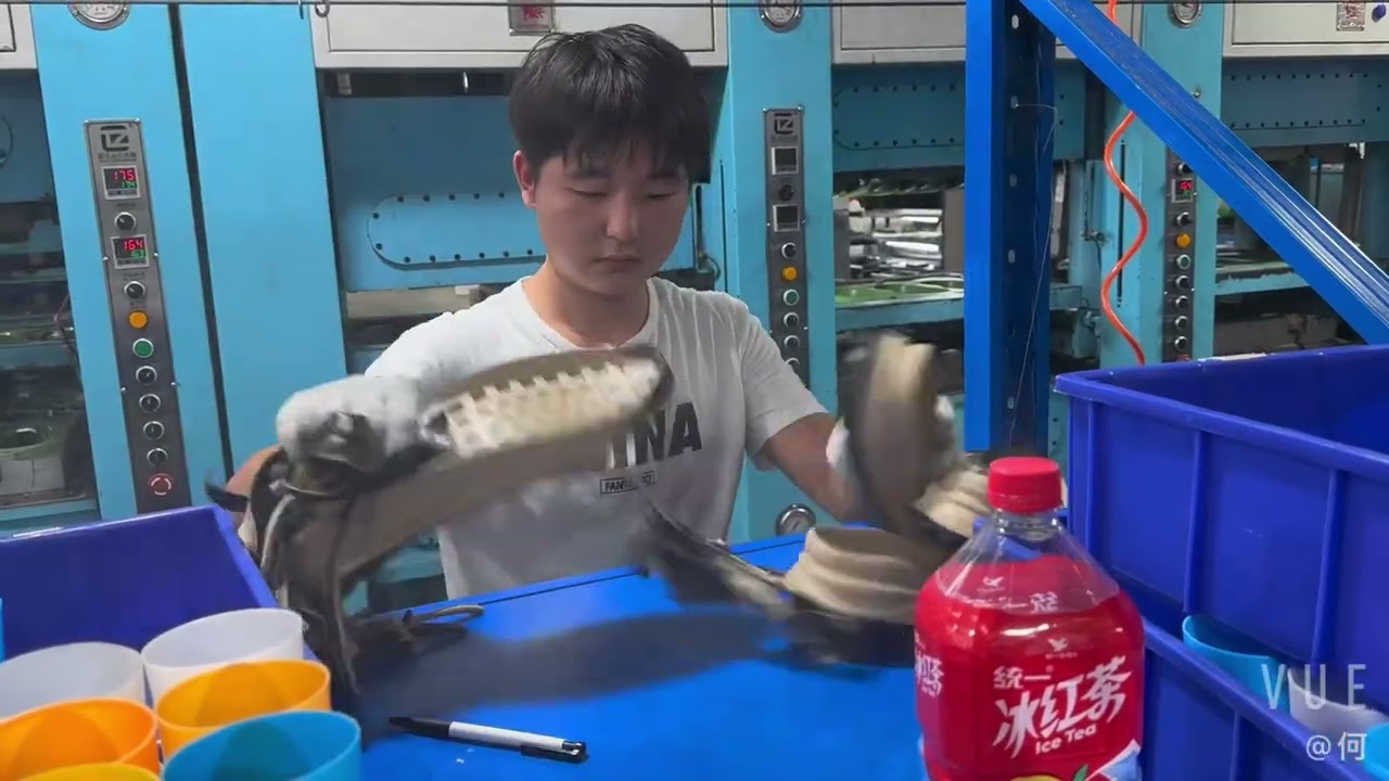 EVA 2 color Outsole full production process.How to use the cheapest way to produce good quality sole