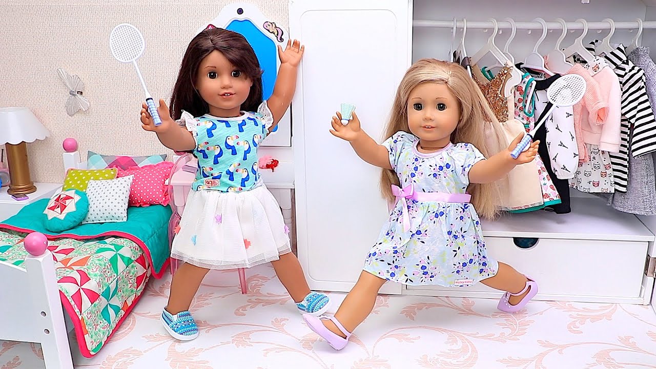 Sister Dolls Play Sports at Home - PLAY DOLLS