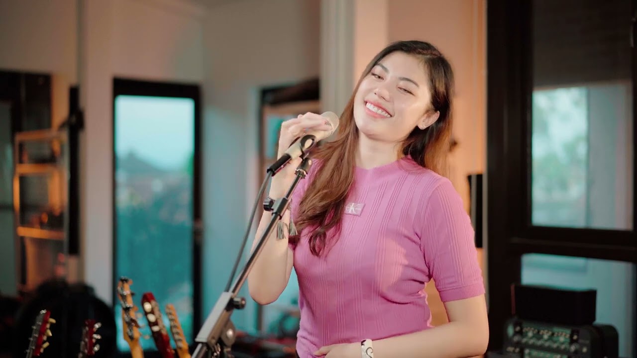 YANG PENTING HAPPY - DAPUR 61 JAMAL MIRDAD - JULIA VIO