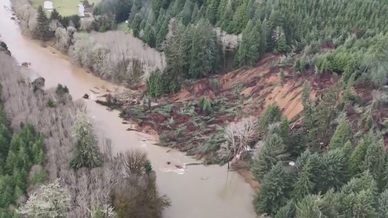 &lsquo;Pure devastation&rsquo; of OR 229 landslide displaces residents